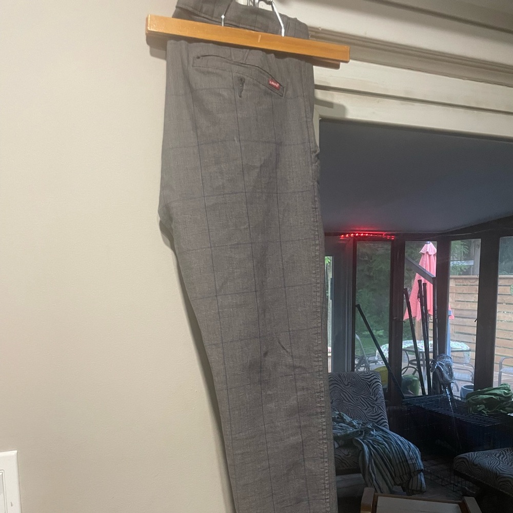 Levis Tapered Pants